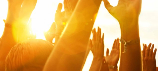 Hände, Sonne, Outdoor, Draußen, Open Air, Klatschen, Festival