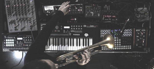 Julian MAier Hauff, Abgefahren, Freiburg, 9.4.15, subculture, straßenbahn, vag, party